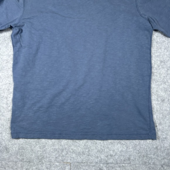 Timberland T Shirt Men's Size Large Blue Long Sleeve Blank Mini Logo Regular Fit - Picture 12 of 14